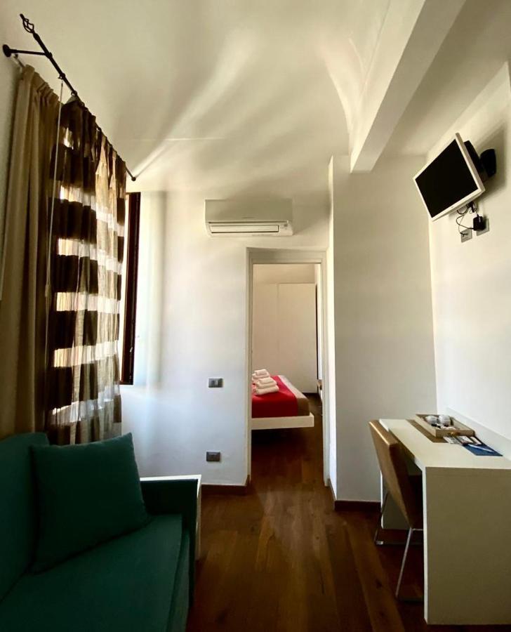 Iamartino Quality Rooms Termoli Bagian luar foto