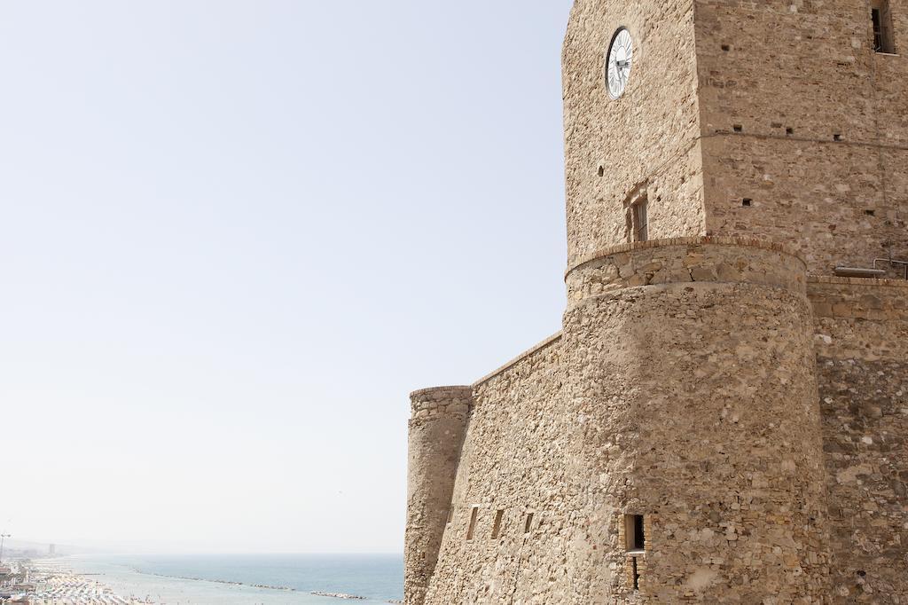 Iamartino Quality Rooms Termoli Bagian luar foto