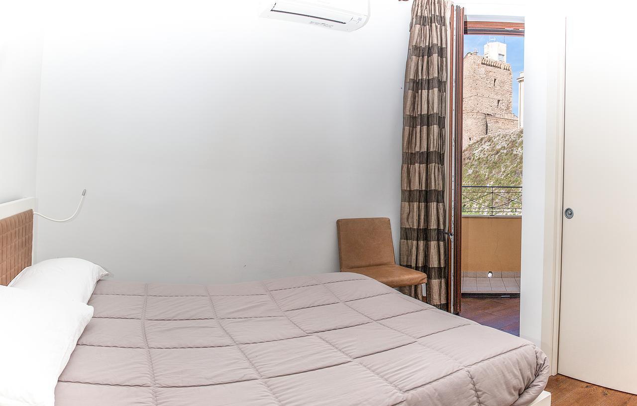 Iamartino Quality Rooms Termoli Bagian luar foto